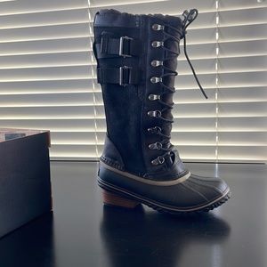 NIB Women’s Sorel Conquest Carly II. Brand new in box, with tags.